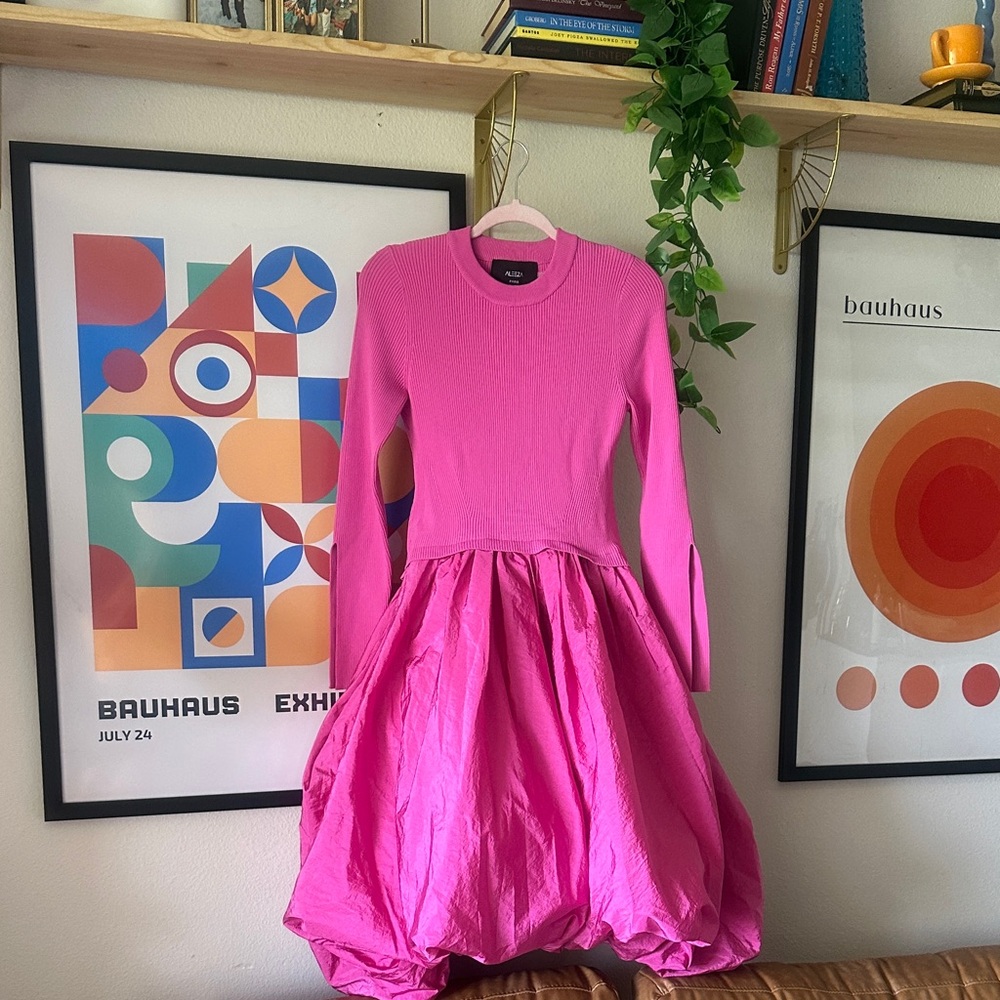 Elegant Pink knit bubble Dress